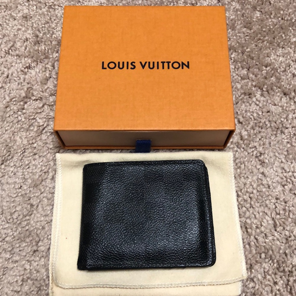 💯 Authentic Louis Vuitton men wallet